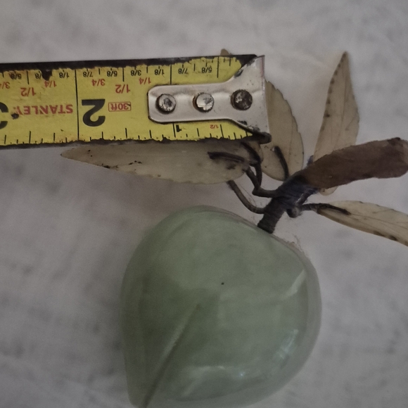 Vintage Chinese Green Jade Plum With Stone Leaves Carved Asian Fruit Figure - Picture 6 of 8